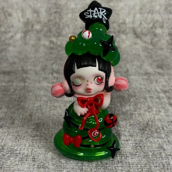 Skullpanda Getting Dressed Figure w/ Card Pop Mart Tell Me What You Want Series - Picture 1 of 8